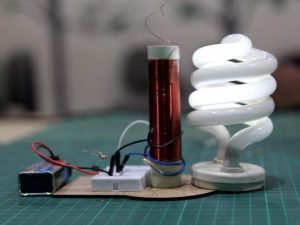 diy tesla coil tower florescent bulb testing