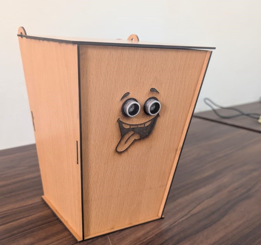 Smart Dustbin - Automatic Hands-Free Dustbin for Science Projects